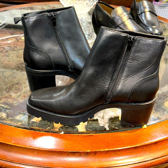 Andre’ Assous Milla Leather Boot ( NWOT) - Picture 4 of 7